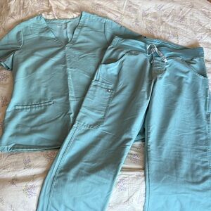 Figs Seaglass Scrubs Set Size Small/Small Petite